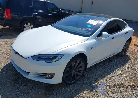 2020 Tesla Model S Performance Dual Motor All-Wheel Drive from USA, damaged, VIN 5YJSA1E41LF364165